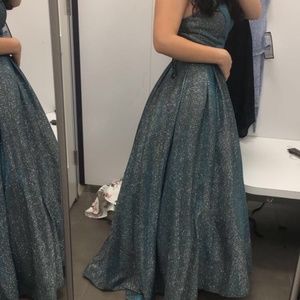 Prom/homecoming dress